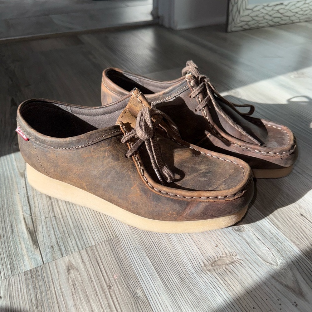 Clark Wallabies brown leather women’s size 8.5 worn once